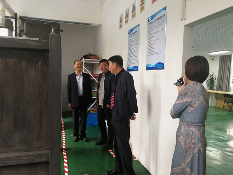 ұ�𹤘I(y��)�I(y��)�����b��ָ��(d��o)�����I(l��ng)��(d��o)�W�R��У�z��ָ��(d��o)����