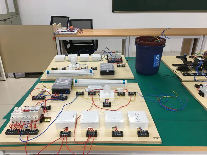 �͉�늹��C�͌��Y������Щ��